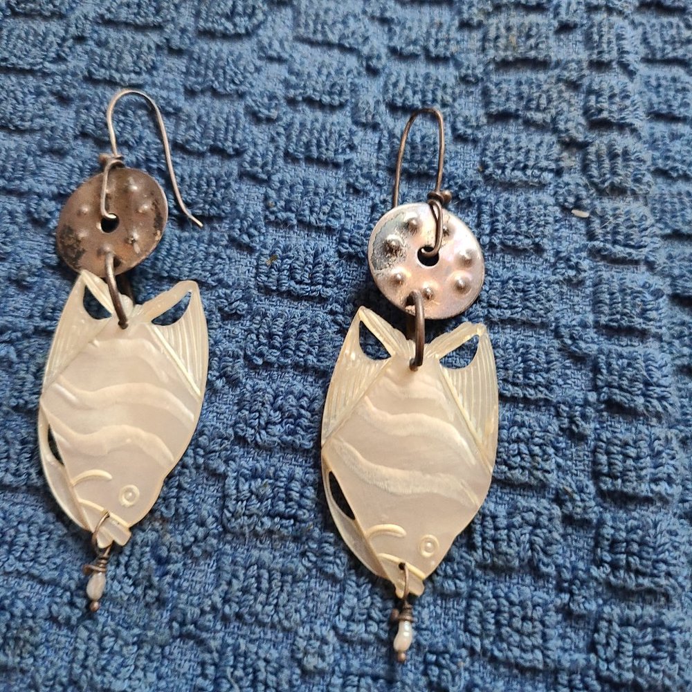 Vintage Mother of Pearl Earrings